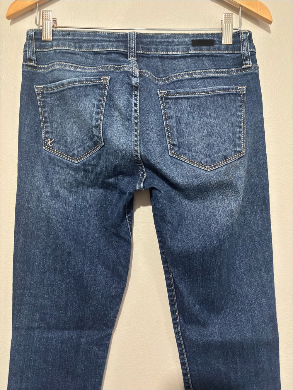 Kut from the Kloth Boyfriend Jeans Size 4 Dark Blue Wash - Picture 5 of 8